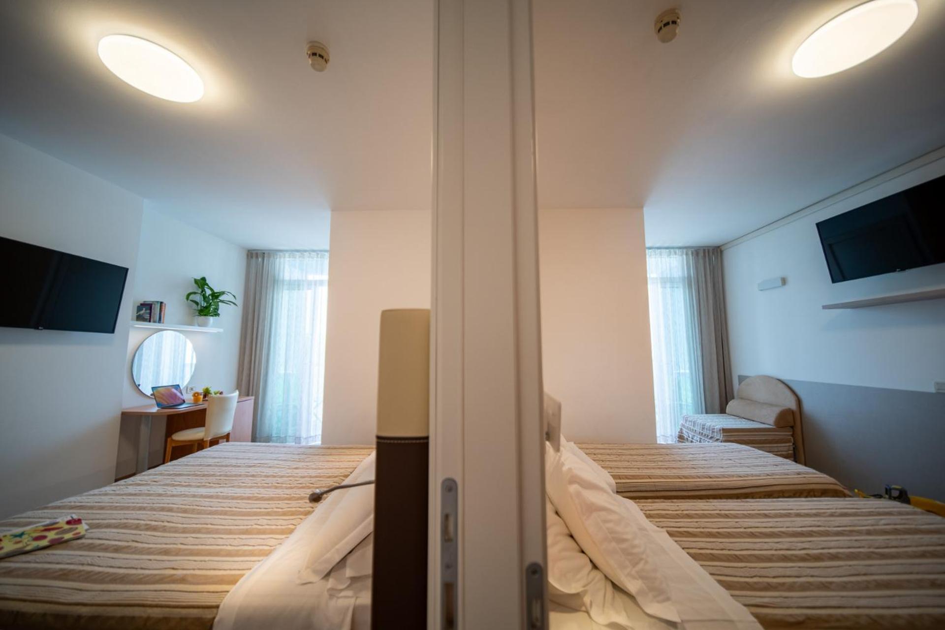 Hotel Las Vegas Bibione Bagian luar foto